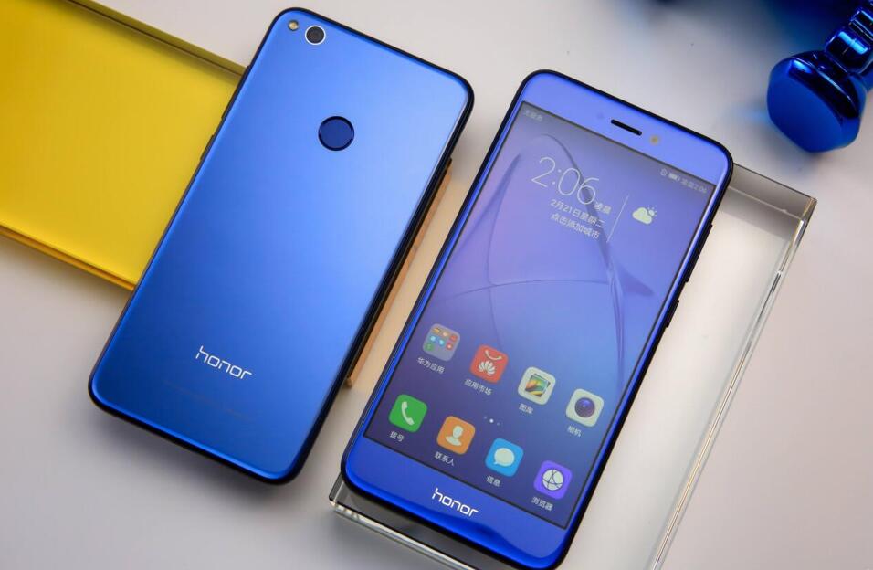 honor8lite是华为什么型号