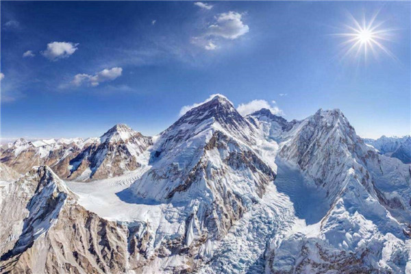 世界第一高峰是哪个